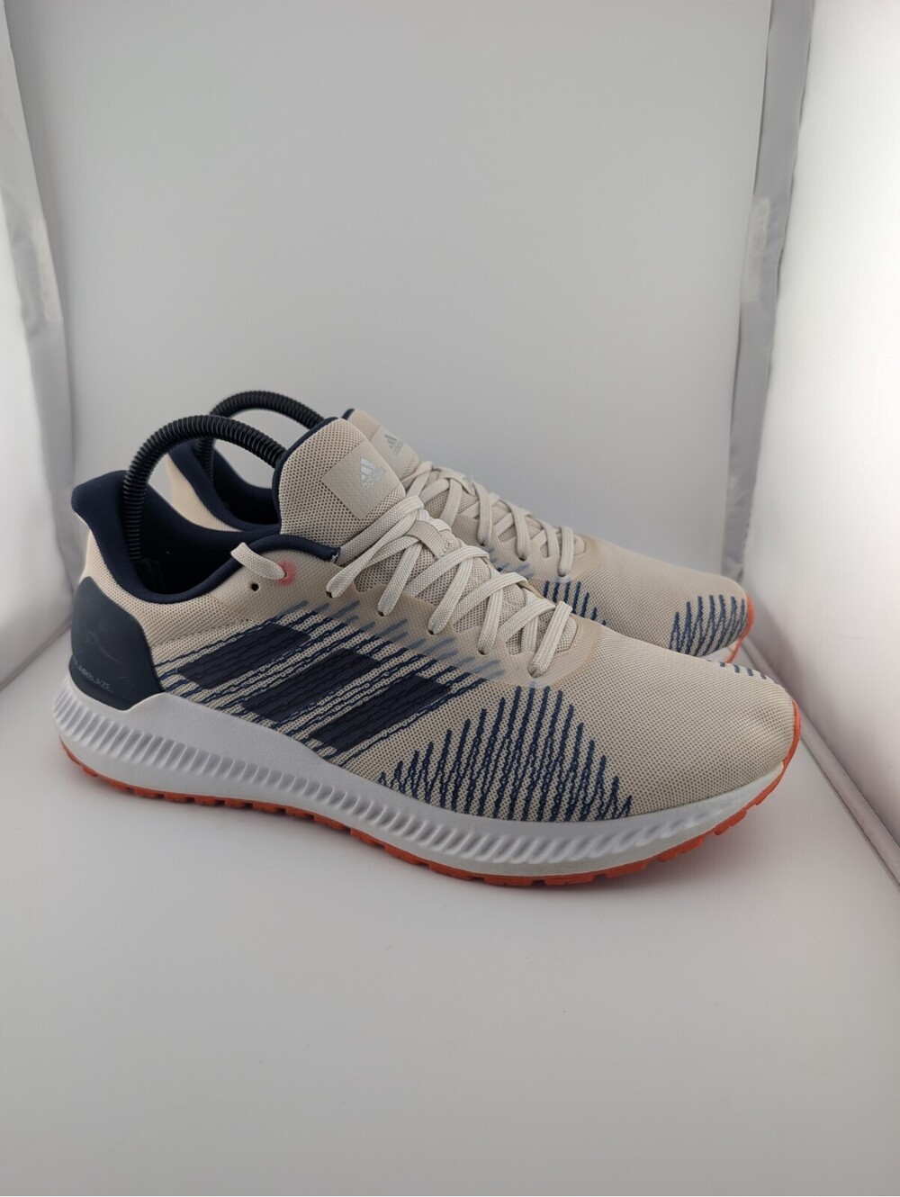 Adidas Men's Size 9 Solar Blaze Running Shoes Cream And Navy Blue